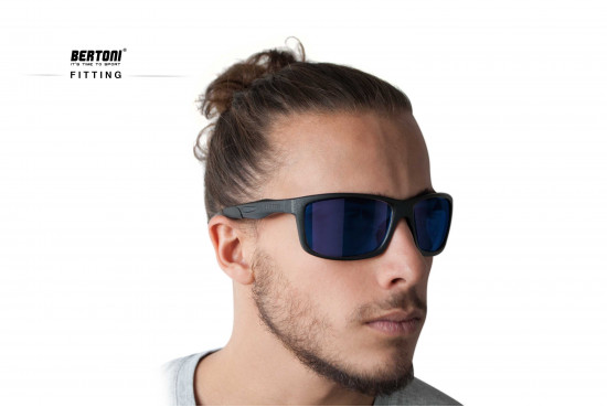 ALIEN02 Sport fashion sunglasses. Frame Nylon Mesh Bumper - Shape improves the peripheral vision: protects the eyes from wind and weather.