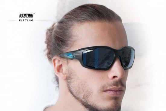 Bertoni Polarized Sports Sunglasses with Hydrophobic Lens for Cycling MTB Fishing Watersports Ski Running Golf Outdoor Activities - Windproof Wraparound Glasses Italy - P1000D
